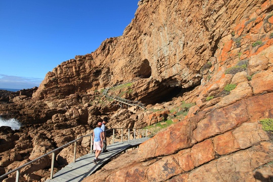boardwalks and stairs to one of the oldest self catering apartments - cave 13B at Pinnacle Point, Mossel Bay, Human Origins